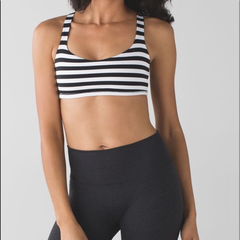 Lululemon Free to be Wild Black & White Sports Bra Size 6